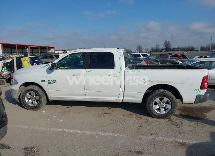 Photo 14 of 2019 Ram 1500 CLASSIC SLT 4X2 6'4 BOX (VIN 1C6RR6TTXKS643976)