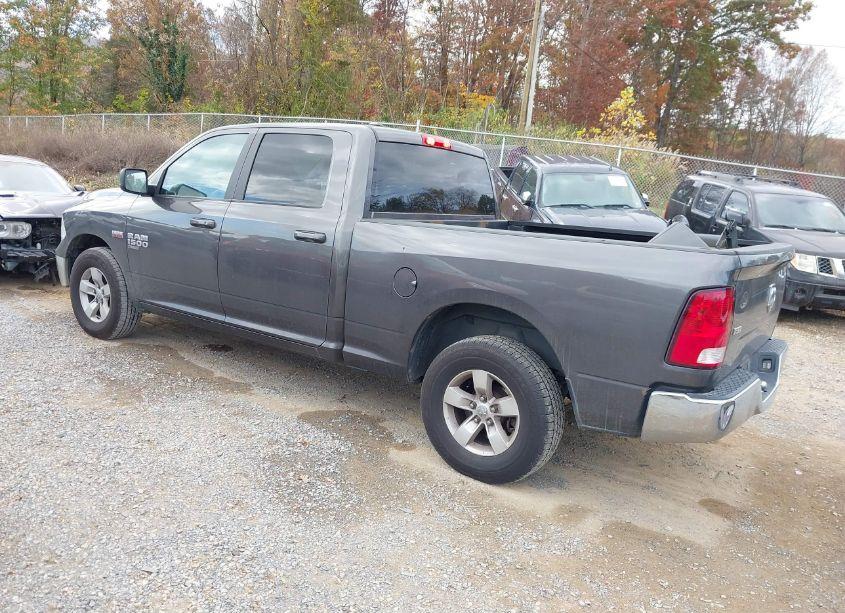 Photo 3 of 2021 Ram 1500 CLASSIC SLT 4X2 6'4 BOX (VIN 1C6RR6TTXMS516163)