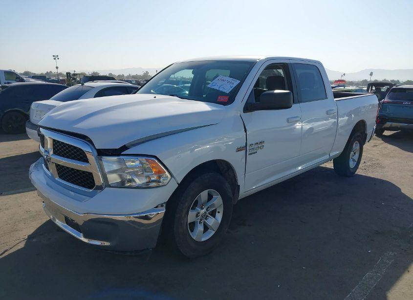Photo 2 of 2021 Ram 1500 CLASSIC SLT 4X2 6'4 BOX (VIN 1C6RR6TTXMS520715)
