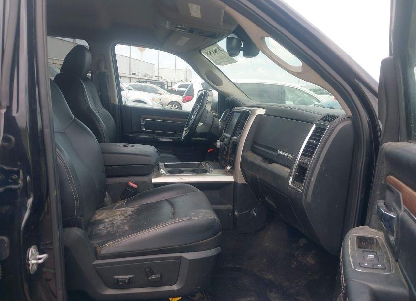 Photo 5 of 2017 Ram 1500 LARAMIE 4X2 6'4 BOX (VIN 1C6RR6VT3HS786628)