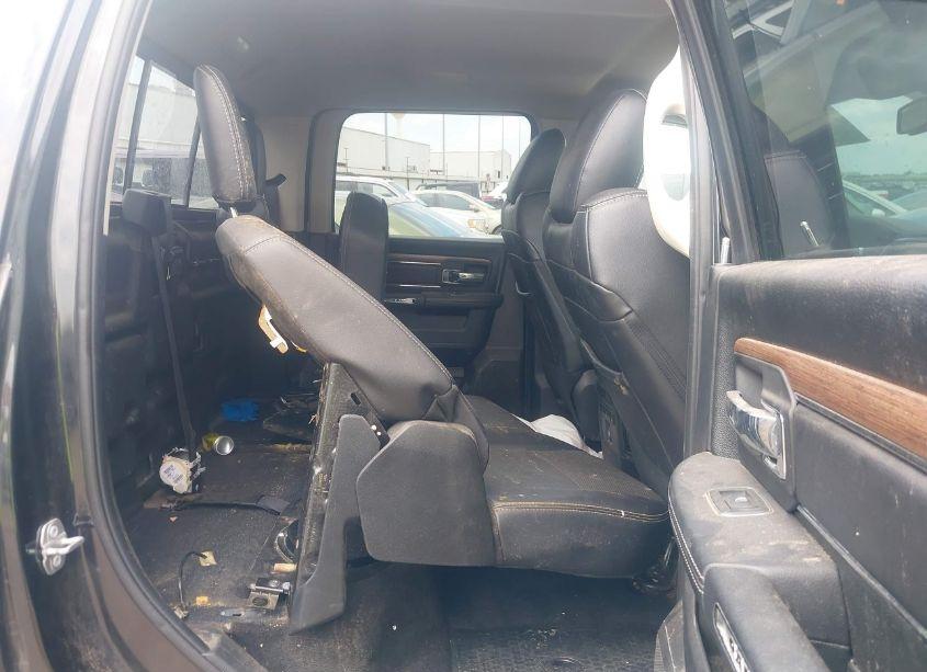 Photo 8 of 2017 Ram 1500 LARAMIE 4X2 6'4 BOX (VIN 1C6RR6VT3HS786628)