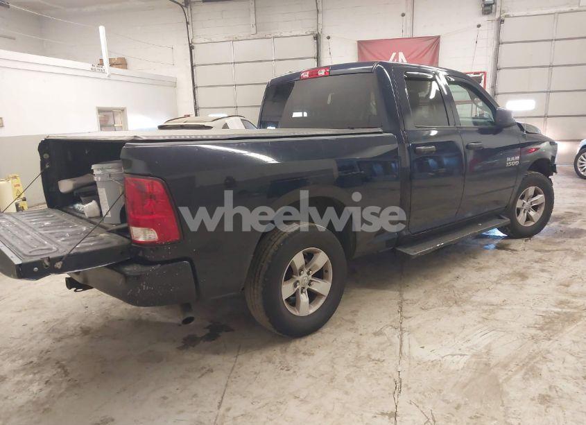 Photo 4 of 2017 Ram 1500 EXPRESS 4X4 6'4 BOX (VIN 1C6RR7FG0HS654272)