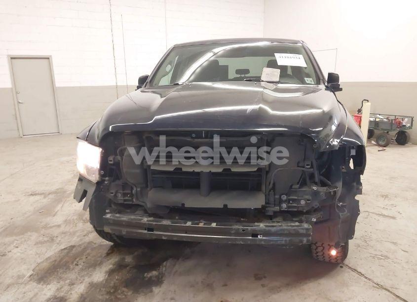 Photo 6 of 2017 Ram 1500 EXPRESS 4X4 6'4 BOX (VIN 1C6RR7FG0HS654272)