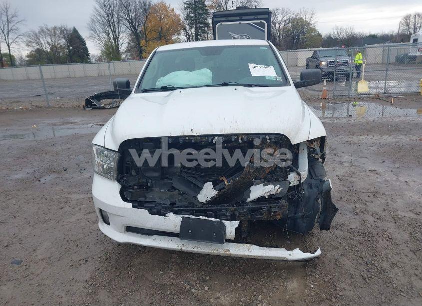 Photo 6 of 2017 Ram 1500 EXPRESS 4X4 6'4 BOX (VIN 1C6RR7FG0HS700490)