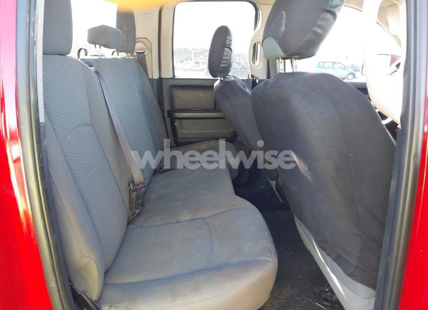 Photo 8 of 2018 Ram 1500 EXPRESS 4X4 6'4 BOX (VIN 1C6RR7FG0JS189403)