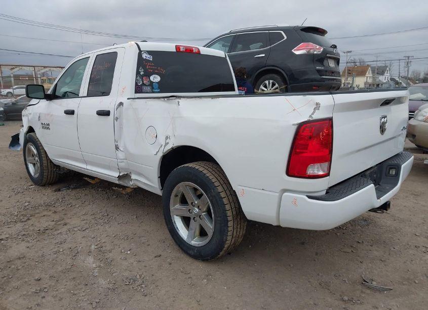 Photo 3 of 2018 Ram 1500 EXPRESS 4X4 6'4 BOX (VIN 1C6RR7FG0JS220360)