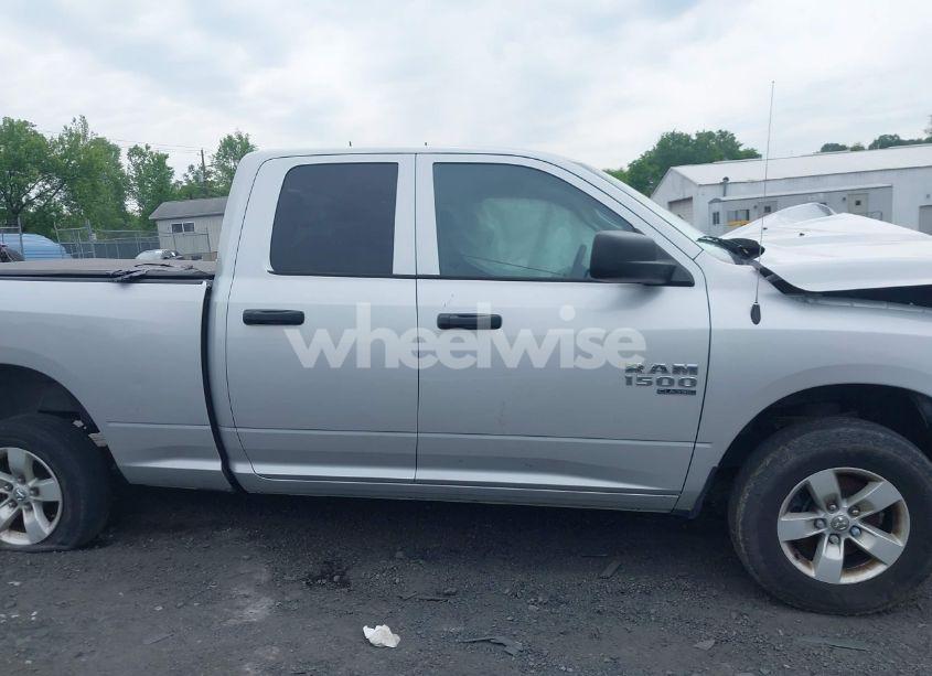 Photo 13 of 2019 Ram 1500 CLASSIC EXPRESS 4X4 6'4 BOX (VIN 1C6RR7FG0KS506159)