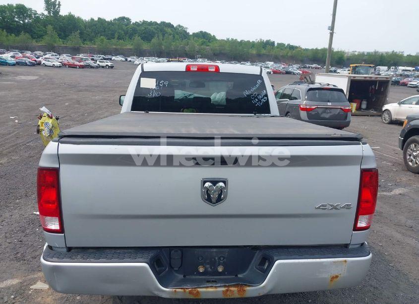 Photo 16 of 2019 Ram 1500 CLASSIC EXPRESS 4X4 6'4 BOX (VIN 1C6RR7FG0KS506159)