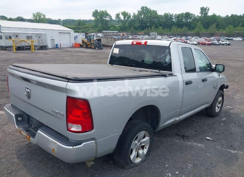 Photo 4 of 2019 Ram 1500 CLASSIC EXPRESS 4X4 6'4 BOX (VIN 1C6RR7FG0KS506159)