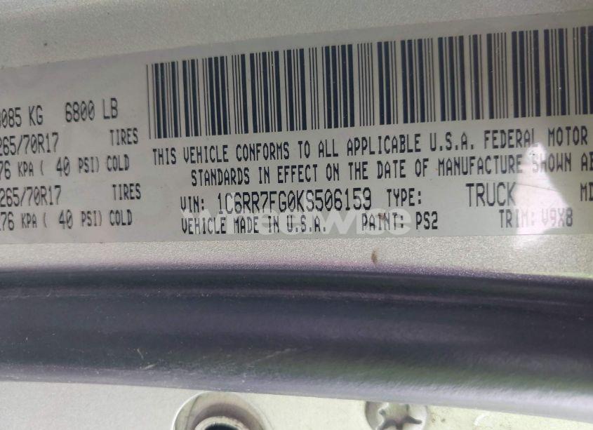 Photo 9 of 2019 Ram 1500 CLASSIC EXPRESS 4X4 6'4 BOX (VIN 1C6RR7FG0KS506159)