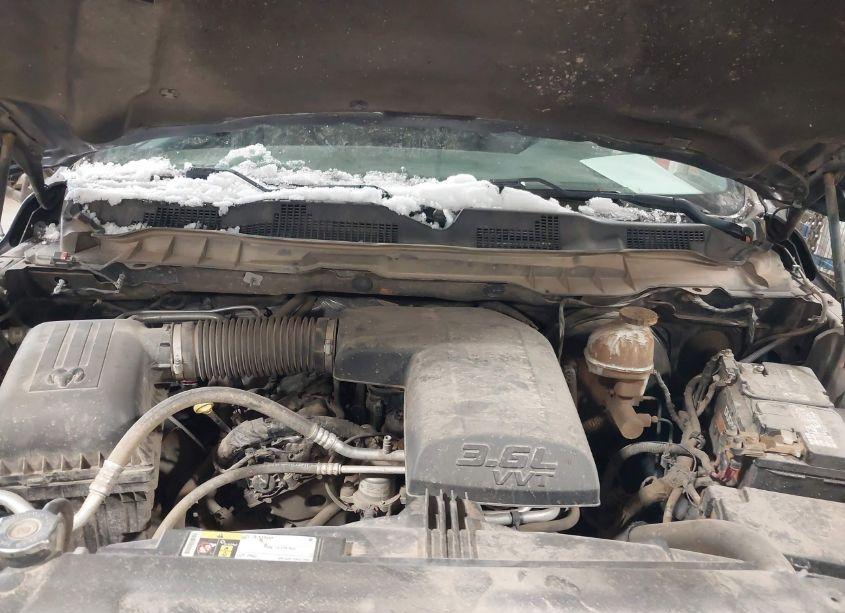 Photo 10 of 2018 Ram 1500 TRADESMAN 4X4 6'4 BOX (VIN 1C6RR7FG1JS282110)