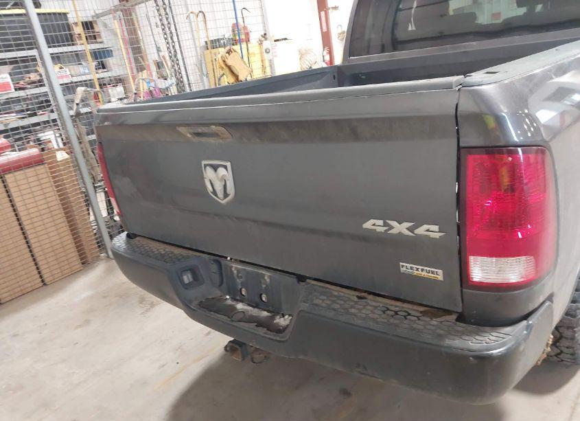 Photo 16 of 2018 Ram 1500 TRADESMAN 4X4 6'4 BOX (VIN 1C6RR7FG1JS282110)