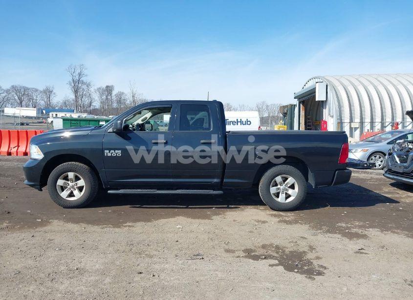 Photo 14 of 2018 Ram 1500 EXPRESS 4X4 6'4 BOX (VIN 1C6RR7FG1JS327742)