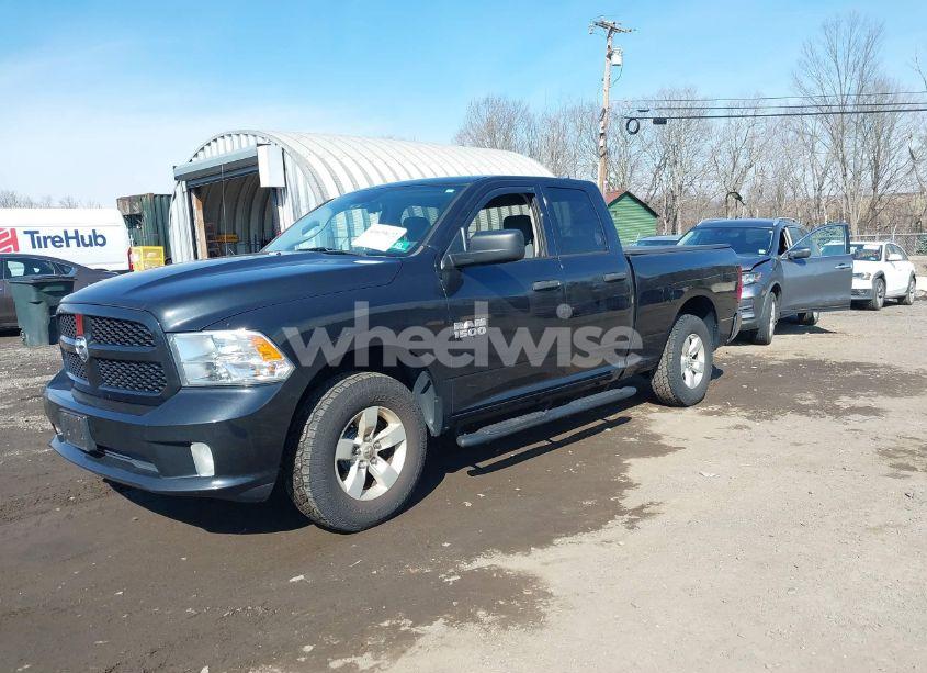 Photo 2 of 2018 Ram 1500 EXPRESS 4X4 6'4 BOX (VIN 1C6RR7FG1JS327742)