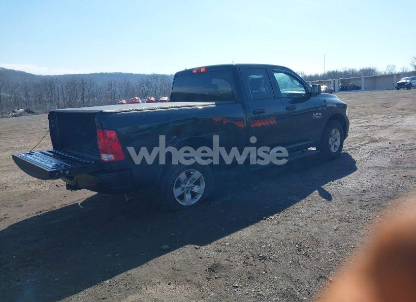 Photo 4 of 2018 Ram 1500 EXPRESS 4X4 6'4 BOX (VIN 1C6RR7FG1JS327742)