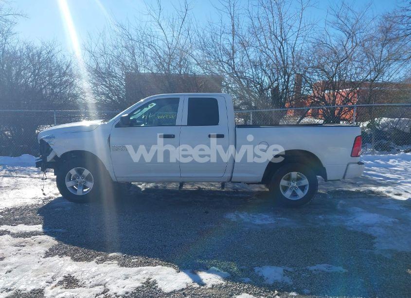 Photo 15 of 2017 Ram 1500 EXPRESS 4X4 6'4 BOX (VIN 1C6RR7FG2HS852044)