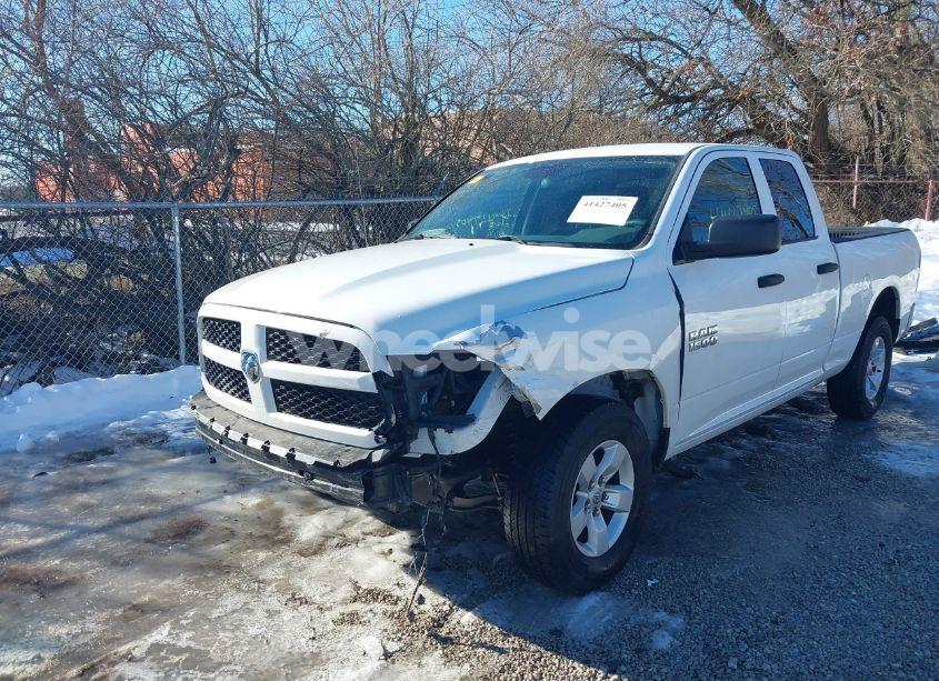 Photo 2 of 2017 Ram 1500 EXPRESS 4X4 6'4 BOX (VIN 1C6RR7FG2HS852044)