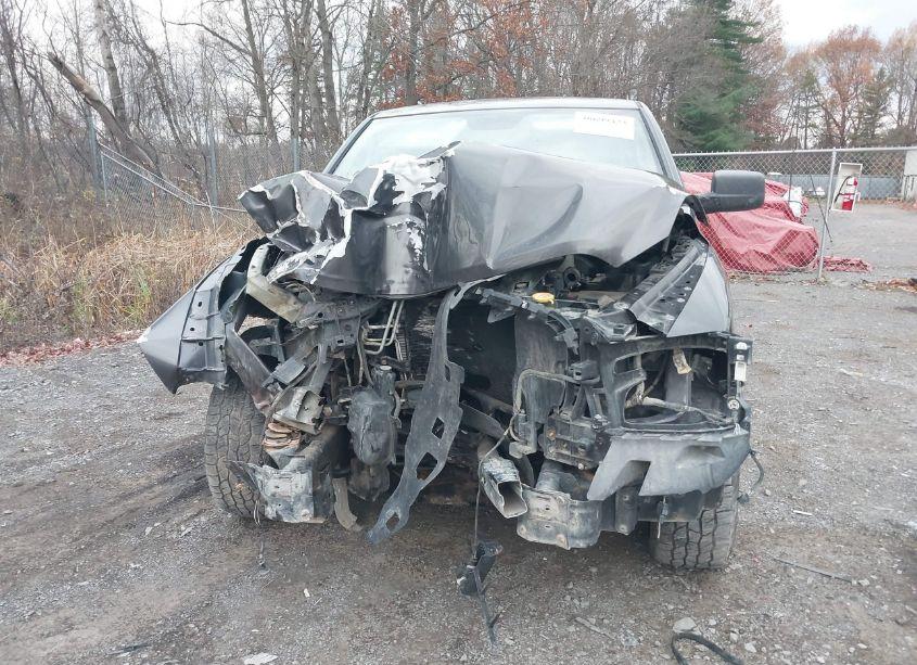 Photo 11 of 2018 Ram 1500 EXPRESS 4X4 6'4 BOX (VIN 1C6RR7FG2JS188947)