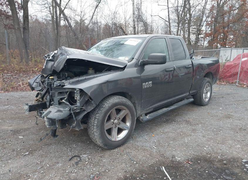 Photo 2 of 2018 Ram 1500 EXPRESS 4X4 6'4 BOX (VIN 1C6RR7FG2JS188947)