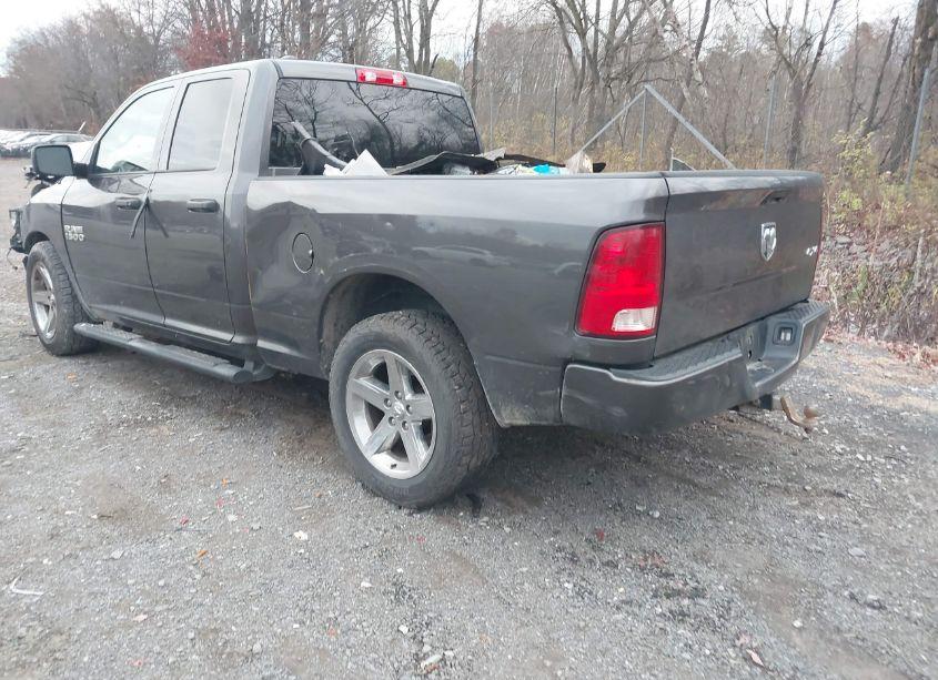 Photo 3 of 2018 Ram 1500 EXPRESS 4X4 6'4 BOX (VIN 1C6RR7FG2JS188947)