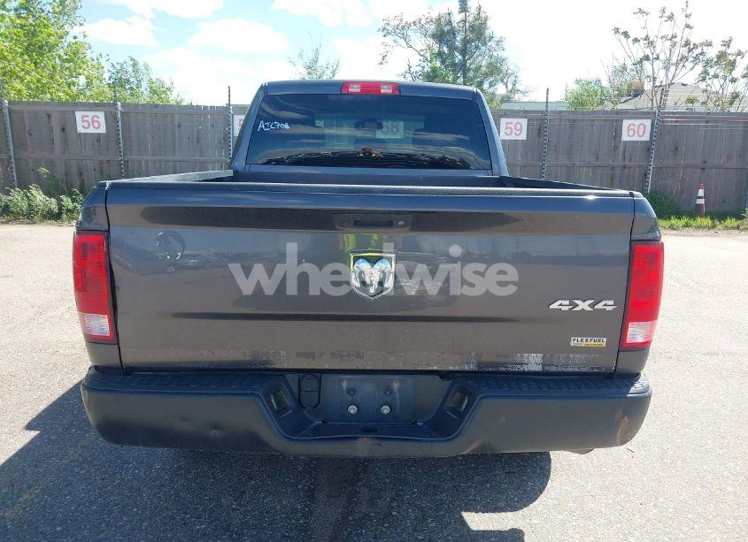 Photo 16 of 2018 Ram 1500 TRADESMAN 4X4 6'4 BOX (VIN 1C6RR7FG2JS285033)