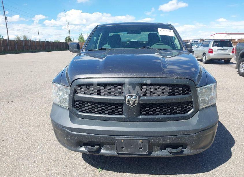 Photo 6 of 2018 Ram 1500 TRADESMAN 4X4 6'4 BOX (VIN 1C6RR7FG2JS285033)