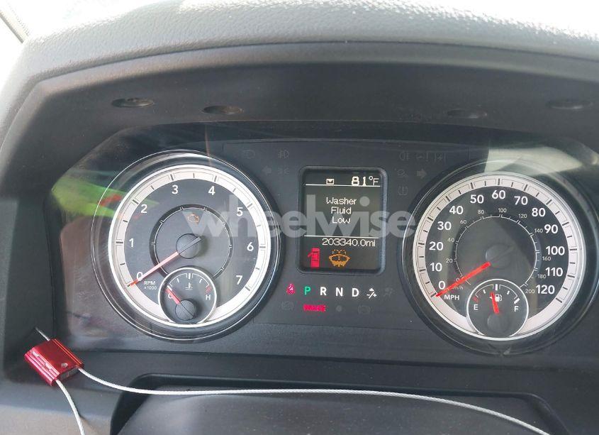 Photo 7 of 2018 Ram 1500 TRADESMAN 4X4 6'4 BOX (VIN 1C6RR7FG2JS285033)