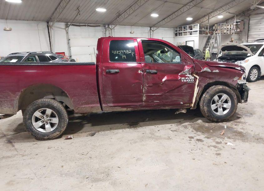 Photo 14 of 2019 Ram 1500 CLASSIC EXPRESS 4X4 6'4 BOX (VIN 1C6RR7FG2KS544282)