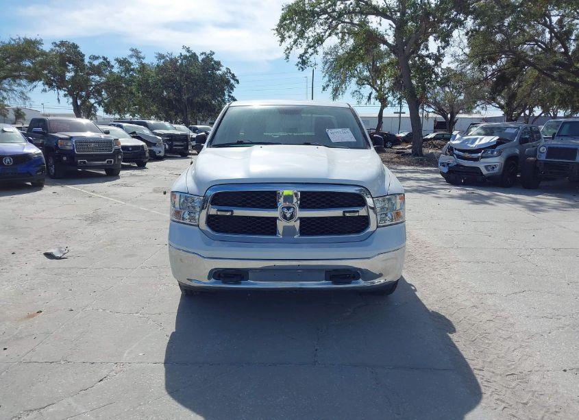 Photo 12 of 2019 Ram 1500 CLASSIC TRADESMAN QUAD CAB 4X4 6'4 BOX (VIN 1C6RR7FG2KS652837)