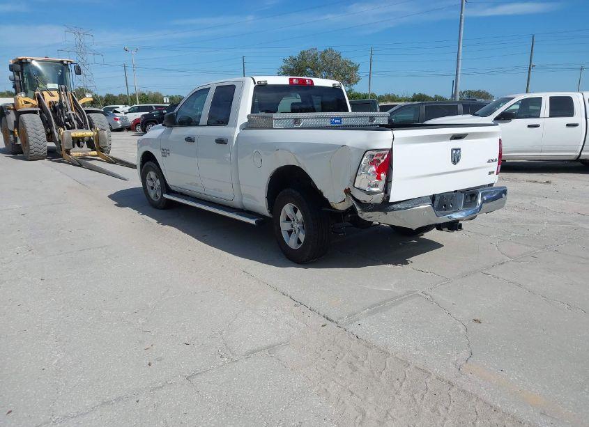 Photo 3 of 2019 Ram 1500 CLASSIC TRADESMAN QUAD CAB 4X4 6'4 BOX (VIN 1C6RR7FG2KS652837)