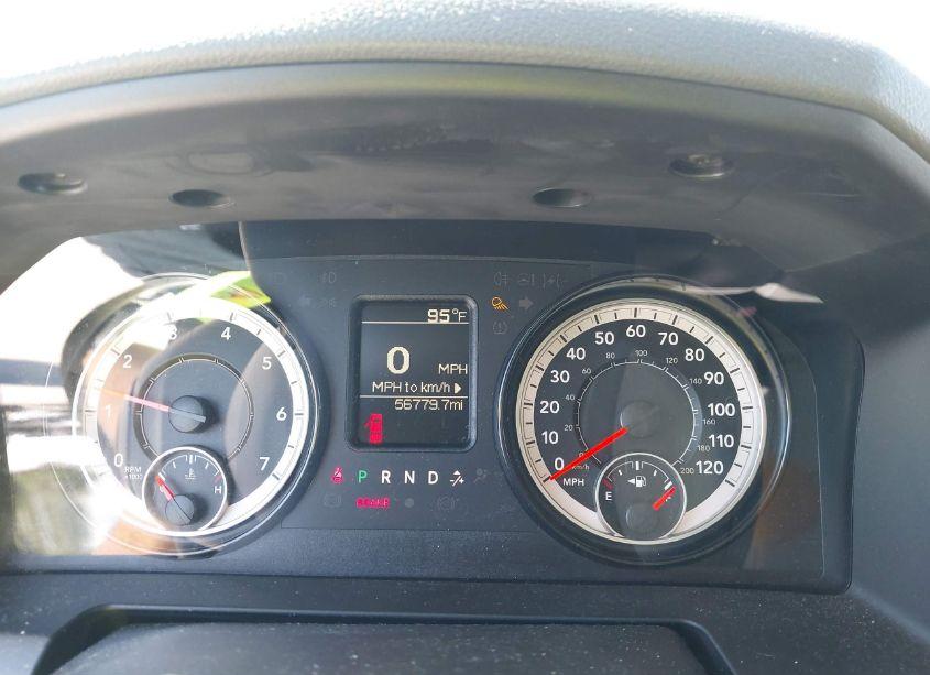 Photo 7 of 2019 Ram 1500 CLASSIC TRADESMAN QUAD CAB 4X4 6'4 BOX (VIN 1C6RR7FG2KS652837)