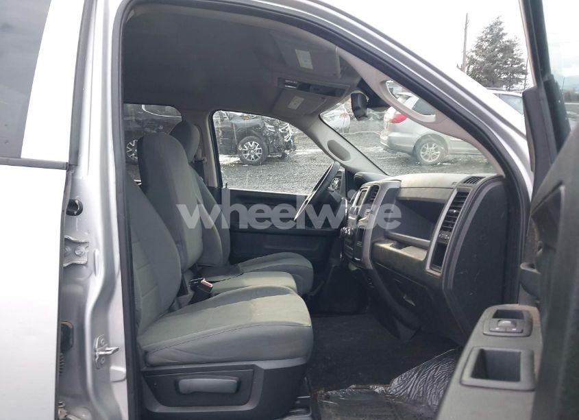 Photo 5 of 2016 Ram 1500 EXPRESS (VIN 1C6RR7FG3GS118107)