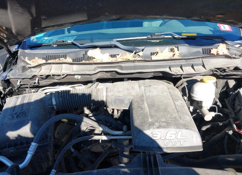 Photo 10 of 2018 Ram 1500 EXPRESS 4X4 6'4 BOX (VIN 1C6RR7FG3JS222877)