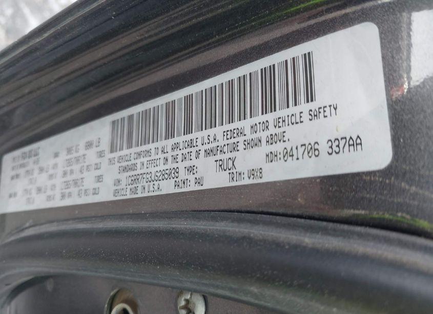 Photo 9 of 2018 Ram 1500 (VIN 1C6RR7FG3JS285039)