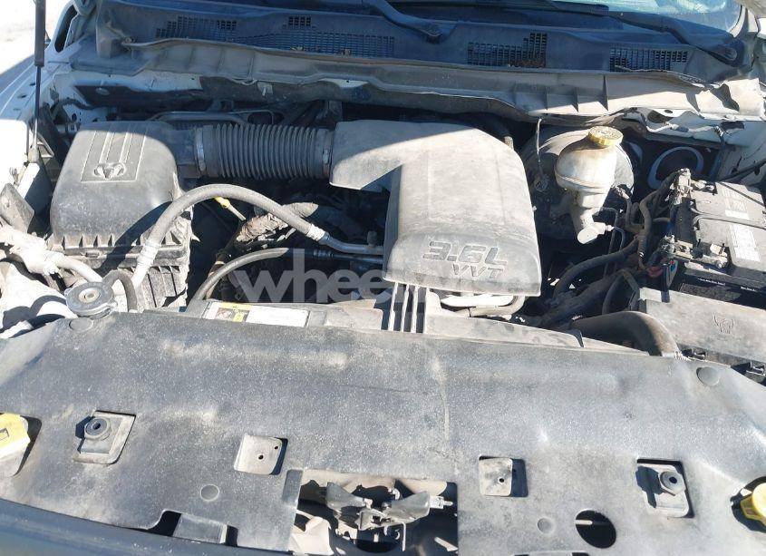 Photo 10 of 2019 Ram 1500 CLASSIC TRADESMAN 4X4 6'4 BOX (VIN 1C6RR7FG3KS609852)