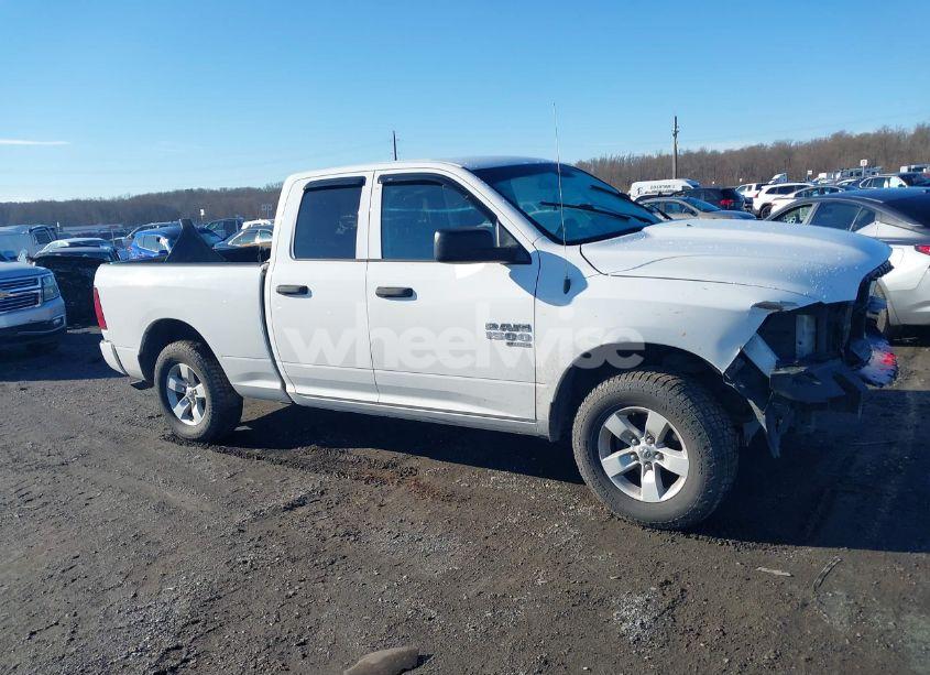 Photo 13 of 2019 Ram 1500 CLASSIC EXPRESS 4X4 6'4 BOX (VIN 1C6RR7FG3KS631821)