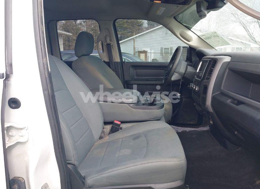 Photo 5 of 2016 Ram 1500 EXPRESS (VIN 1C6RR7FG4GS350747)