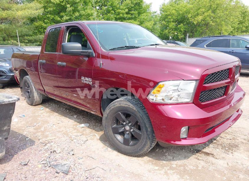 2017 Ram 1500 EXPRESS 4X4 6'4 BOX (VIN 1C6RR7FG4HS572268) main photo