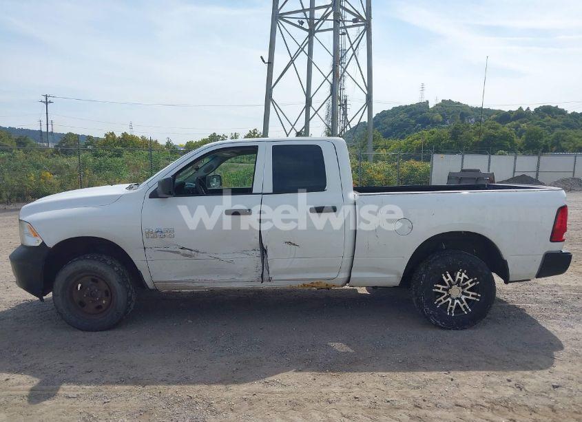 Photo 14 of 2017 Ram 1500 TRADESMAN QUAD CAB 4X4 6'4 BOX (VIN 1C6RR7FG4HS840378)