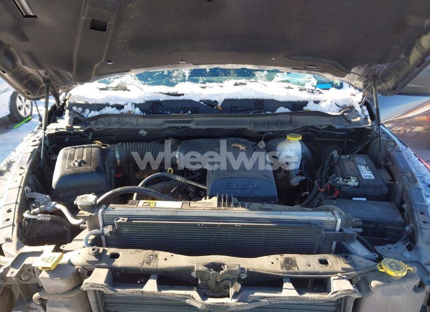 Photo 10 of 2018 Ram 1500 EXPRESS 4X4 6'4 BOX (VIN 1C6RR7FG4JS260831)