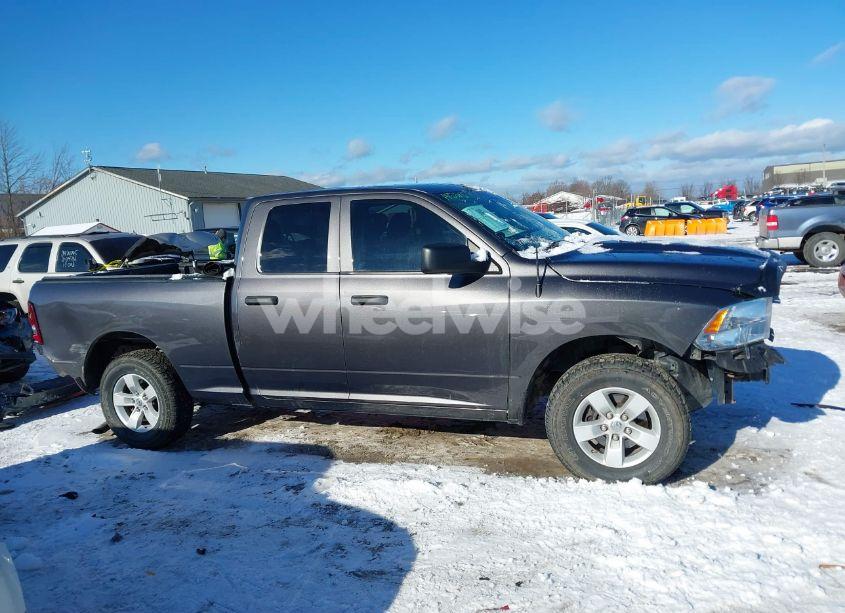 Photo 14 of 2018 Ram 1500 EXPRESS 4X4 6'4 BOX (VIN 1C6RR7FG4JS260831)