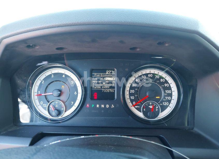 Photo 7 of 2018 Ram 1500 EXPRESS 4X4 6'4 BOX (VIN 1C6RR7FG4JS260831)