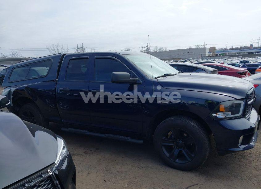 Photo 13 of 2018 Ram 1500 EXPRESS 4X4 6'4 BOX (VIN 1C6RR7FG4JS269271)