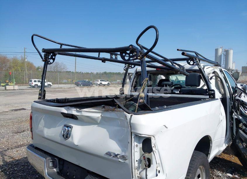 Photo 12 of 2018 Ram 1500 TRADESMAN 4X4 6'4 BOX (VIN 1C6RR7FG4JS328304)