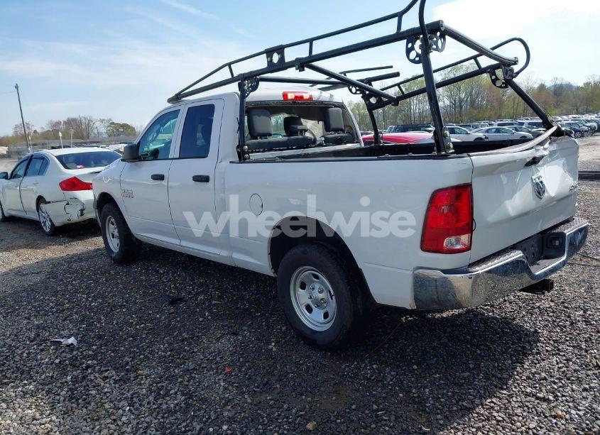 Photo 3 of 2018 Ram 1500 TRADESMAN 4X4 6'4 BOX (VIN 1C6RR7FG4JS328304)