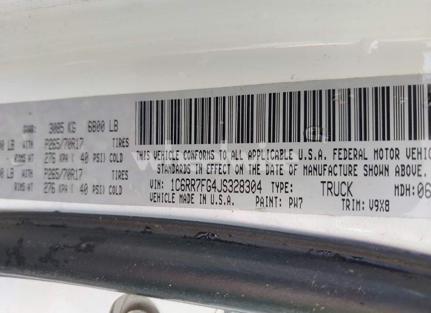 Photo 9 of 2018 Ram 1500 TRADESMAN 4X4 6'4 BOX (VIN 1C6RR7FG4JS328304)