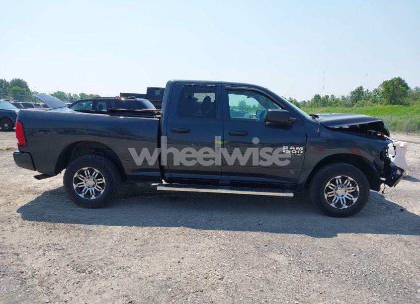 Photo 14 of 2019 Ram 1500 CLASSIC EXPRESS 4X4 6'4 BOX (VIN 1C6RR7FG4KS624571)