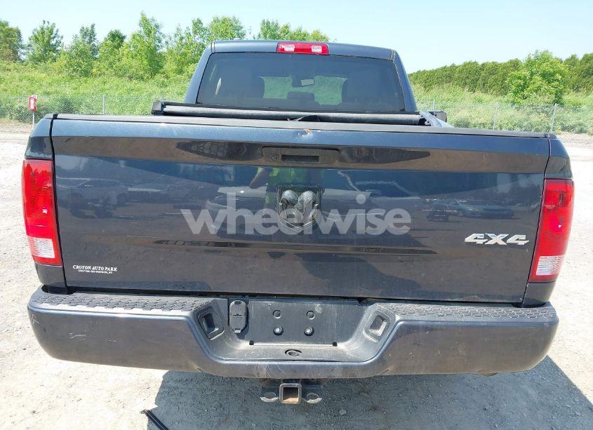 Photo 17 of 2019 Ram 1500 CLASSIC EXPRESS 4X4 6'4 BOX (VIN 1C6RR7FG4KS624571)