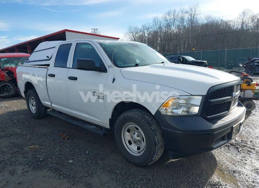 2020 Ram 1500 CLASSIC (VIN 1C6RR7FG4LS126985) main photo
