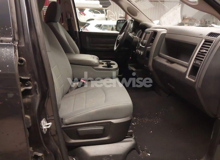 Photo 5 of 2016 Ram 1500 EXPRESS (VIN 1C6RR7FG5GS132770)